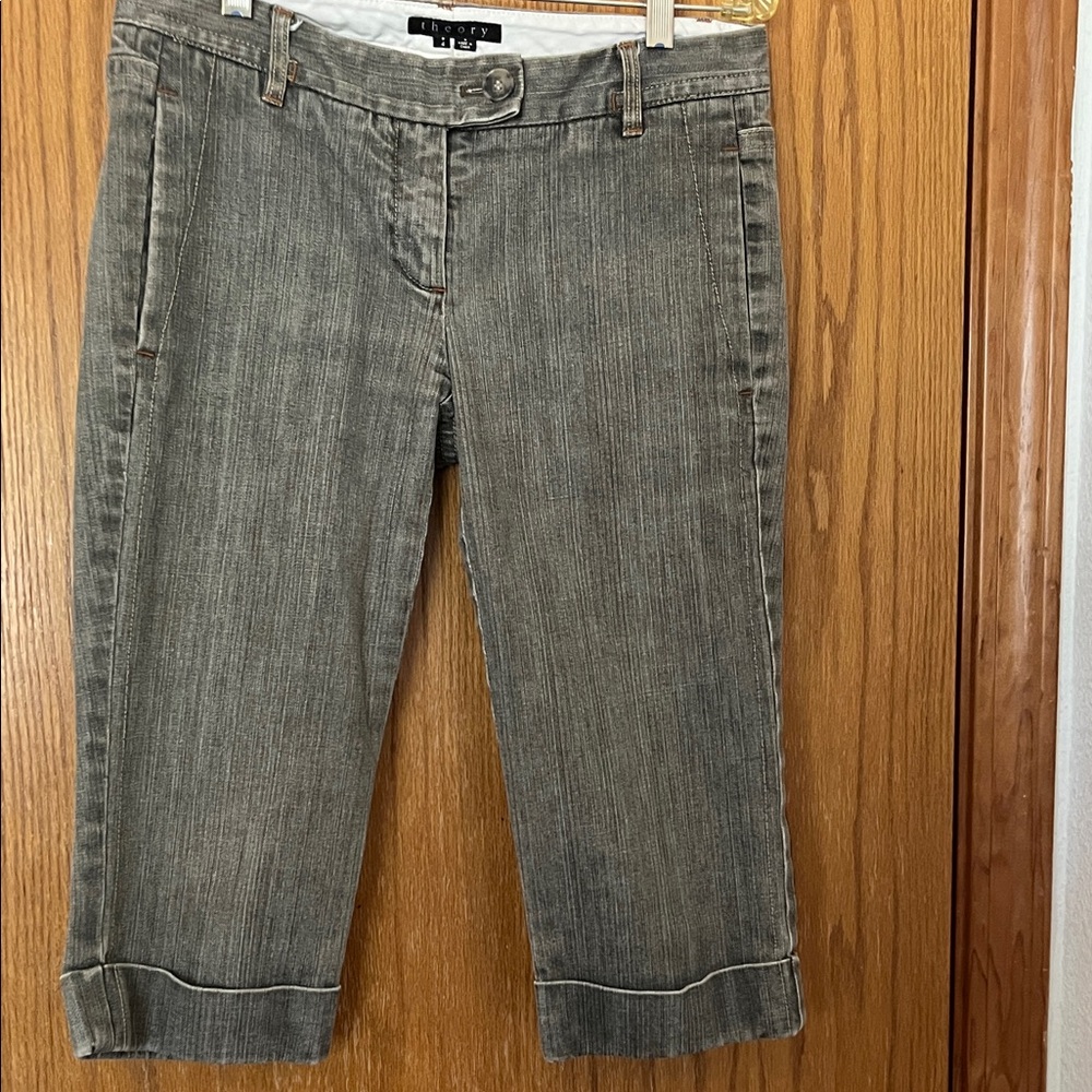 Denim capri pants